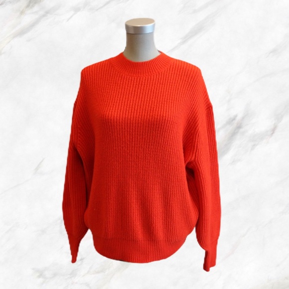 H&M Sweaters - H&M | Oversized Red Knit Sweater